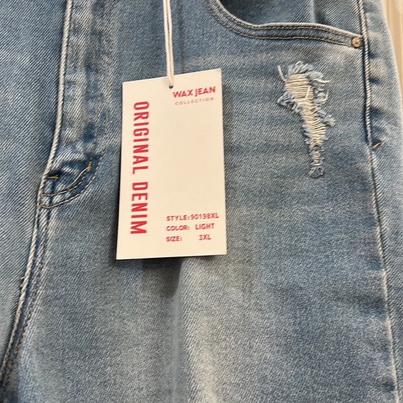 Wax Jean ladies jean shorts - Picture 3 of 6